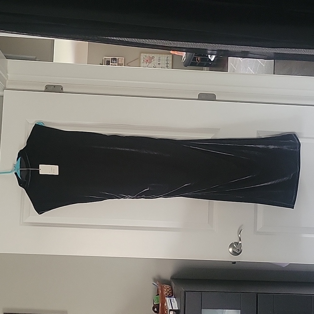 a new day Black Velvet Sleeveless Midi Dress